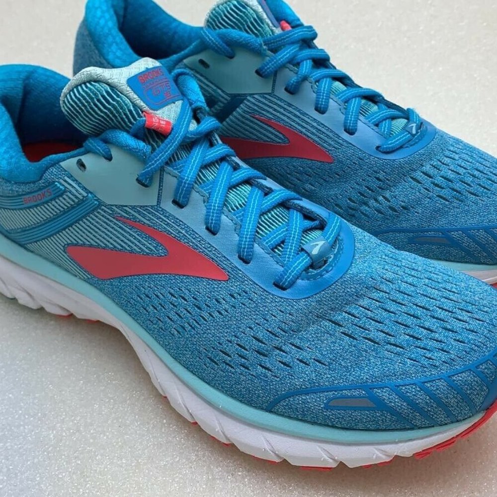 Brooks GTS 18 Size 11 Women's Running Shoes Blue